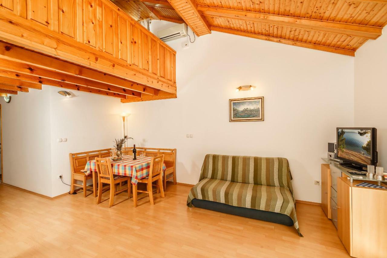 Apartmani Amila-Pisak Exterior foto